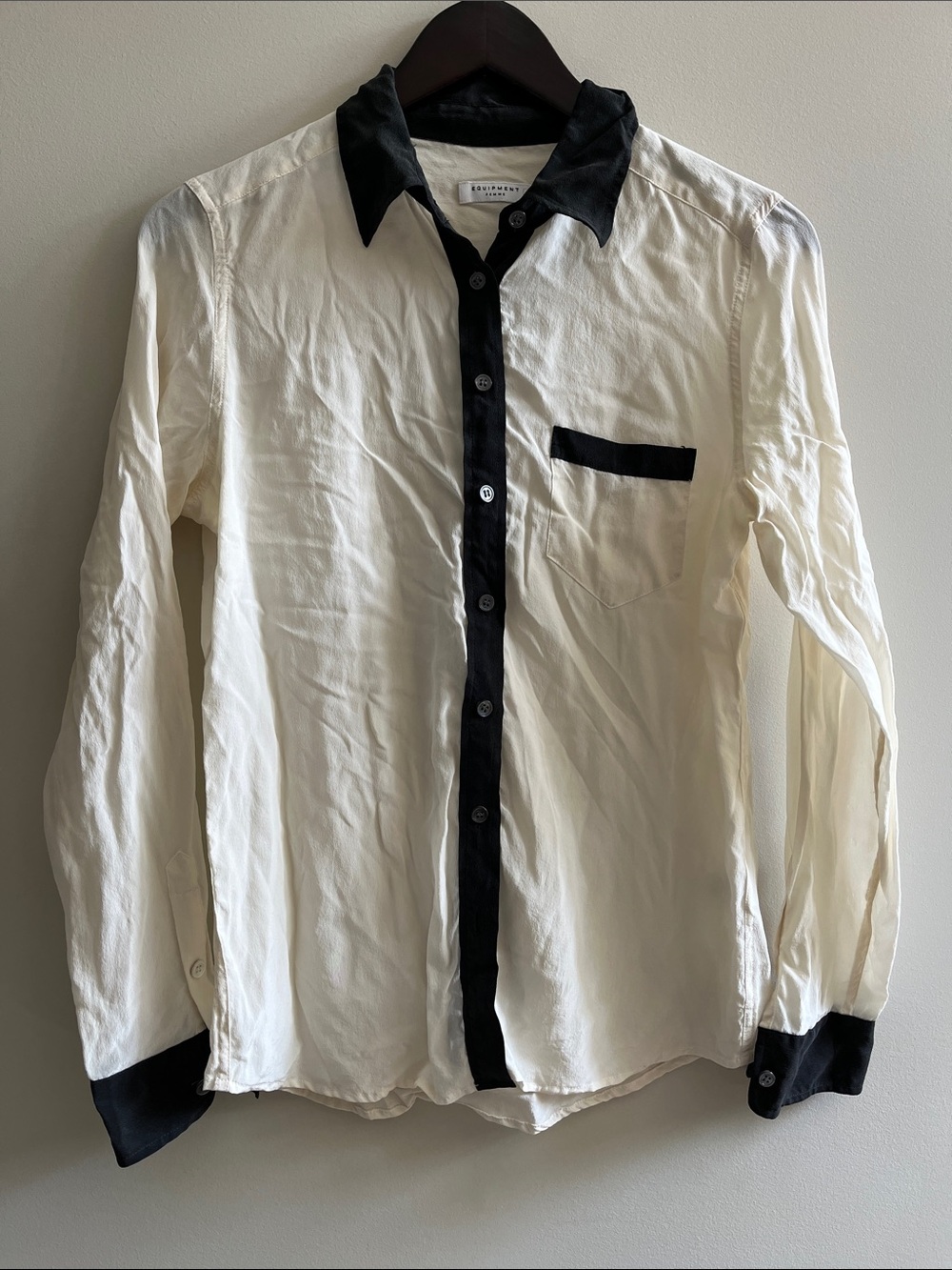 Equipment Femme 100% Silk Two-Tone Button Down Shirt Cream Black Small